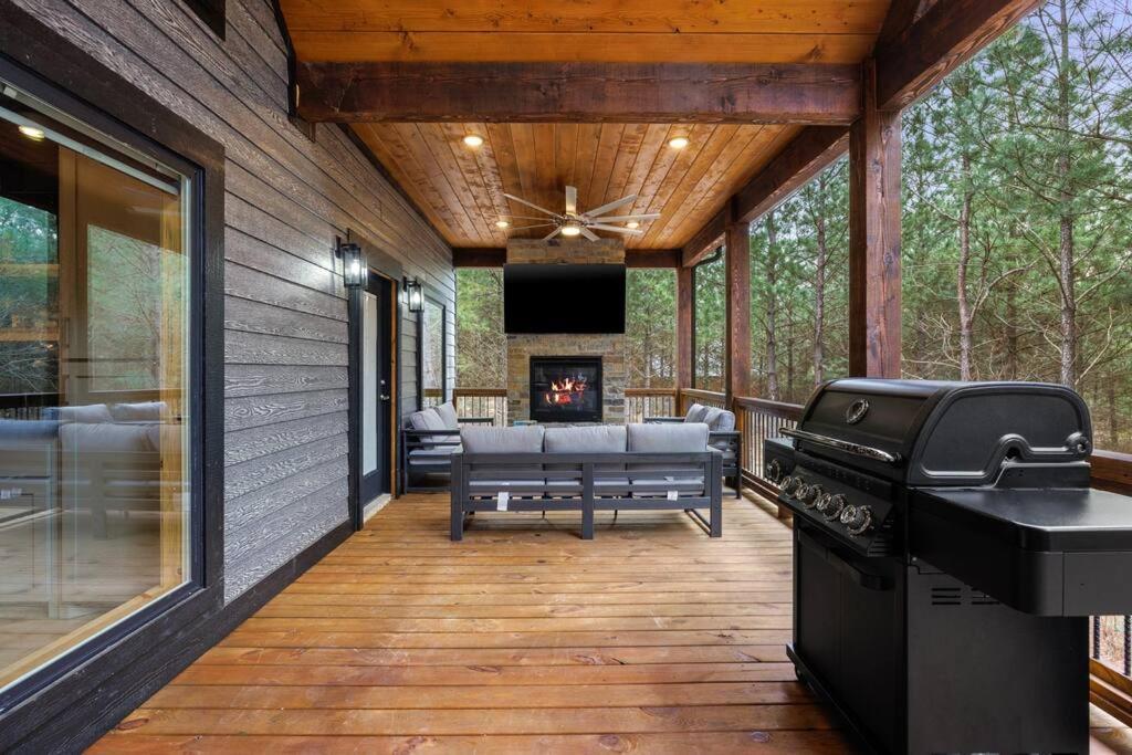 Lone Pine Lodge. Brand New! 2 Bedroom Luxury Cabin. 브로큰보우 외부 사진
